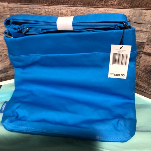 Vera Bradley NWT Triple Zip Hipster Blue Aster - Picture 2 of 3